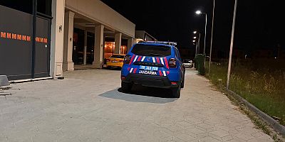 HUSUMETLİSİNİ SİLAHLA VURDU