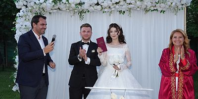 KARADENİZ AİLESİNİN MUTLU GÜNÜ 